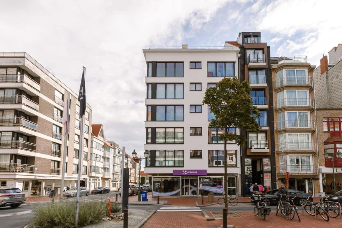 Huswell - Central Located Apartment With Parking In Knokke Exterior foto